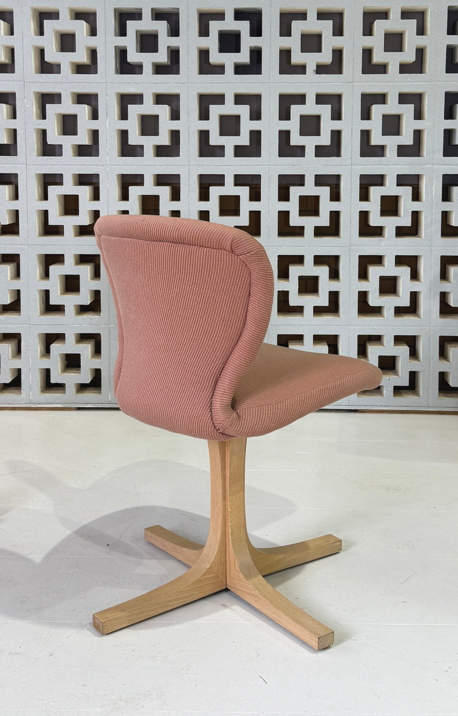 Set of Four Catt Swivel Dining Chairs