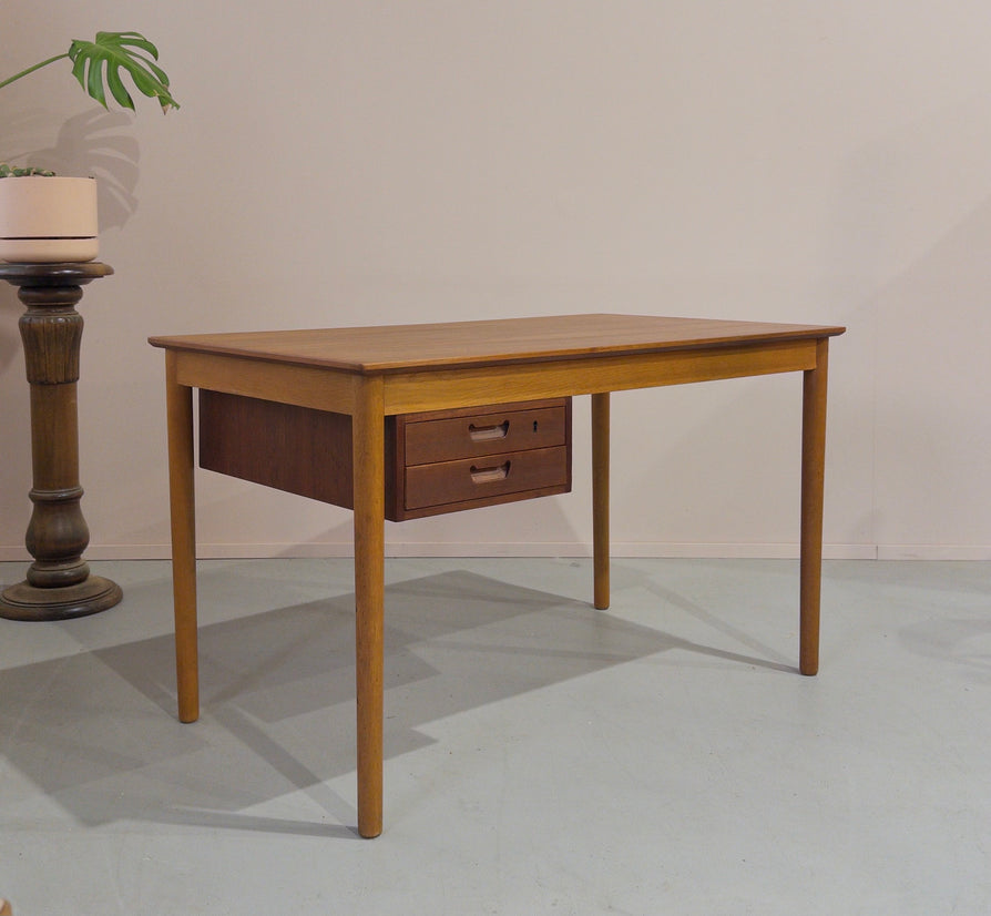 Danish Writing Desk in Teak & Oak