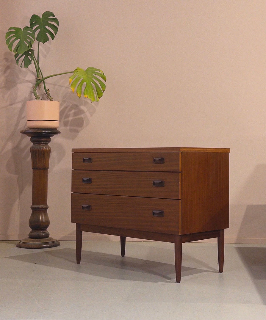 Mid-Century Chest of Drawers