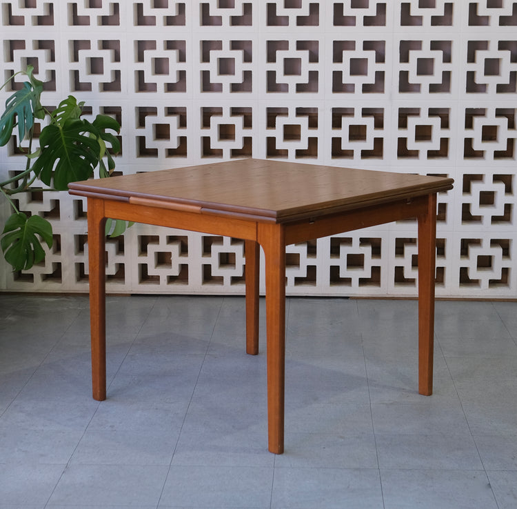 Mid-Century Extension Dining Table