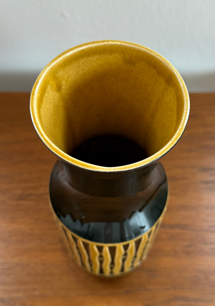 Johnathan Clappison for Hornsea Vase