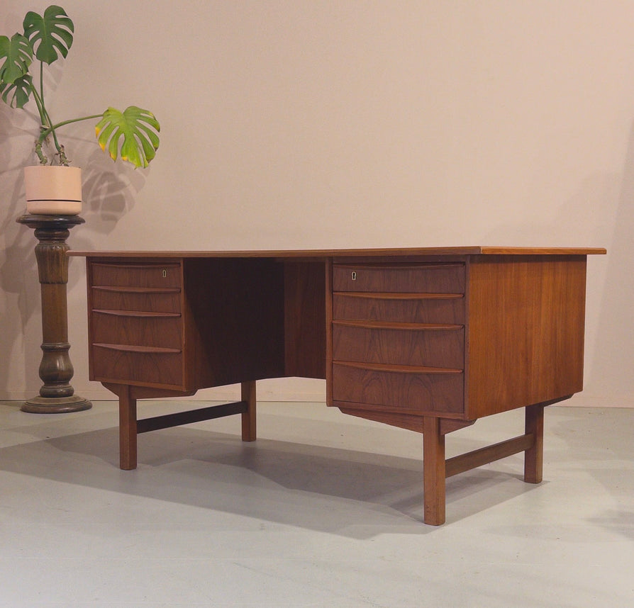 Danish Writing Desk in Teak