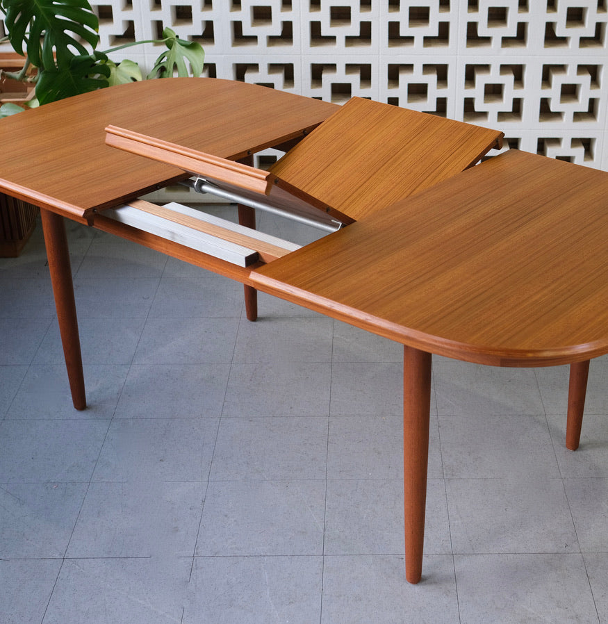 Mid-Century Extension Dining Table in Teak