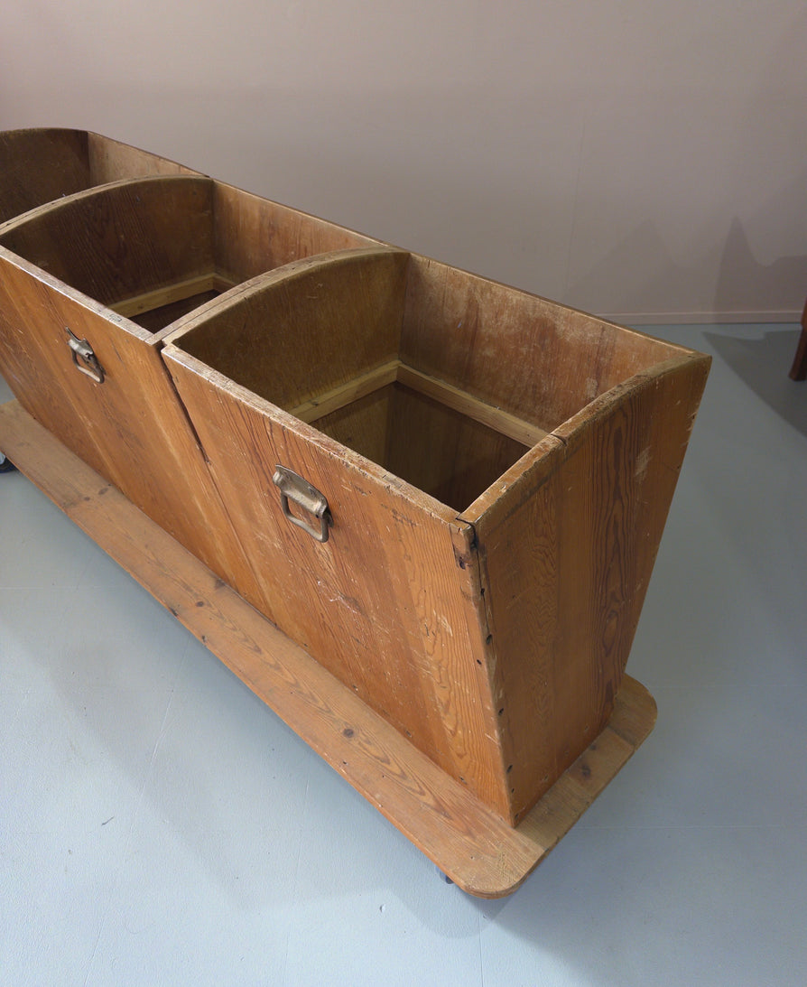Vintage Feeder / Planter