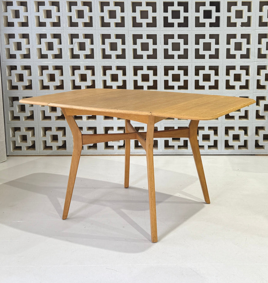 Small G-Plan Extension Kitchen Table in Oak