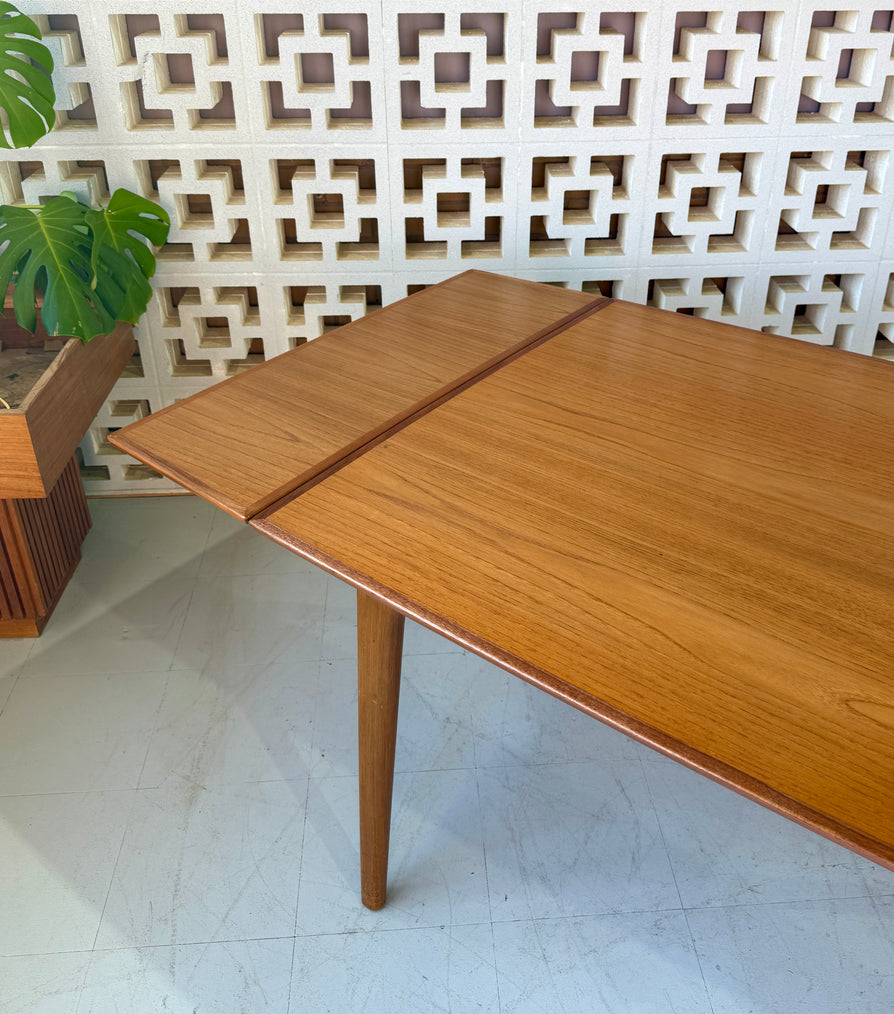Noblett Extension Dining Table