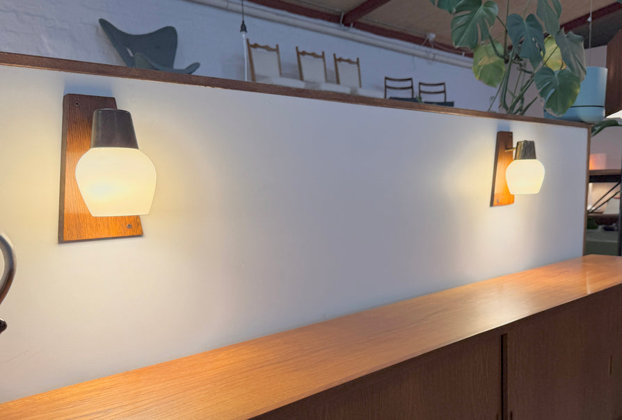 Pair of Mid-Century Wall Sconces / Bedside Lamps