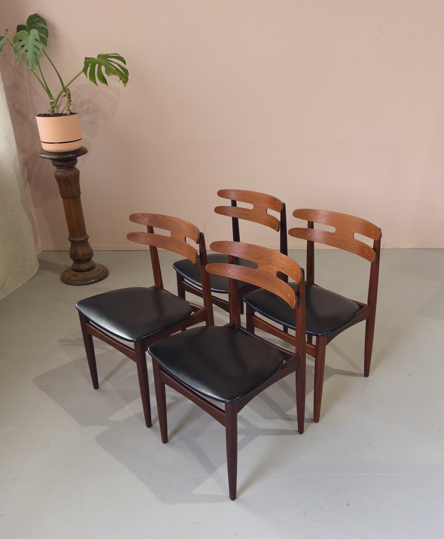 Set of Four Johannes Andersen Model 178 Dining Chairs in Teak