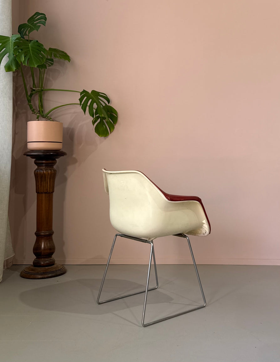 Robin Day for Hille Shell Chair