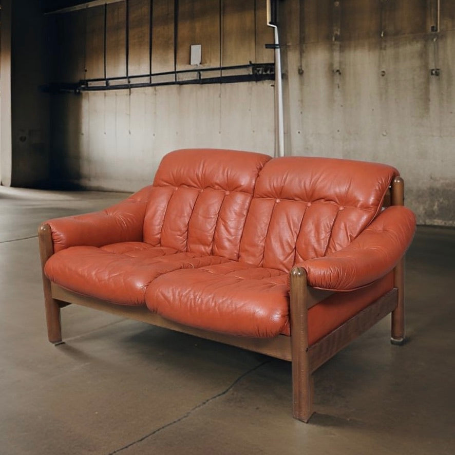 Swedish Two-Seater in Leather