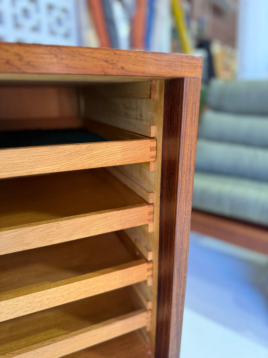 Hans Wegner RY26 Sideboard