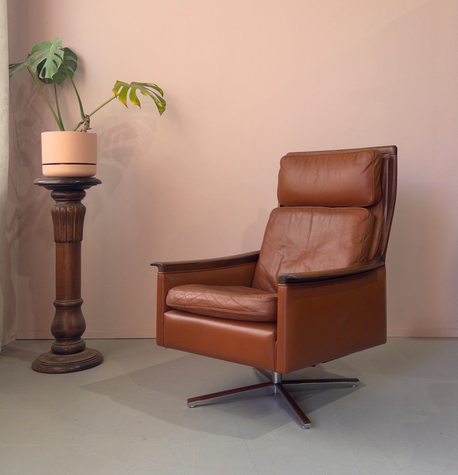 Torbjørn Afdal Swivel Chair with Footstool