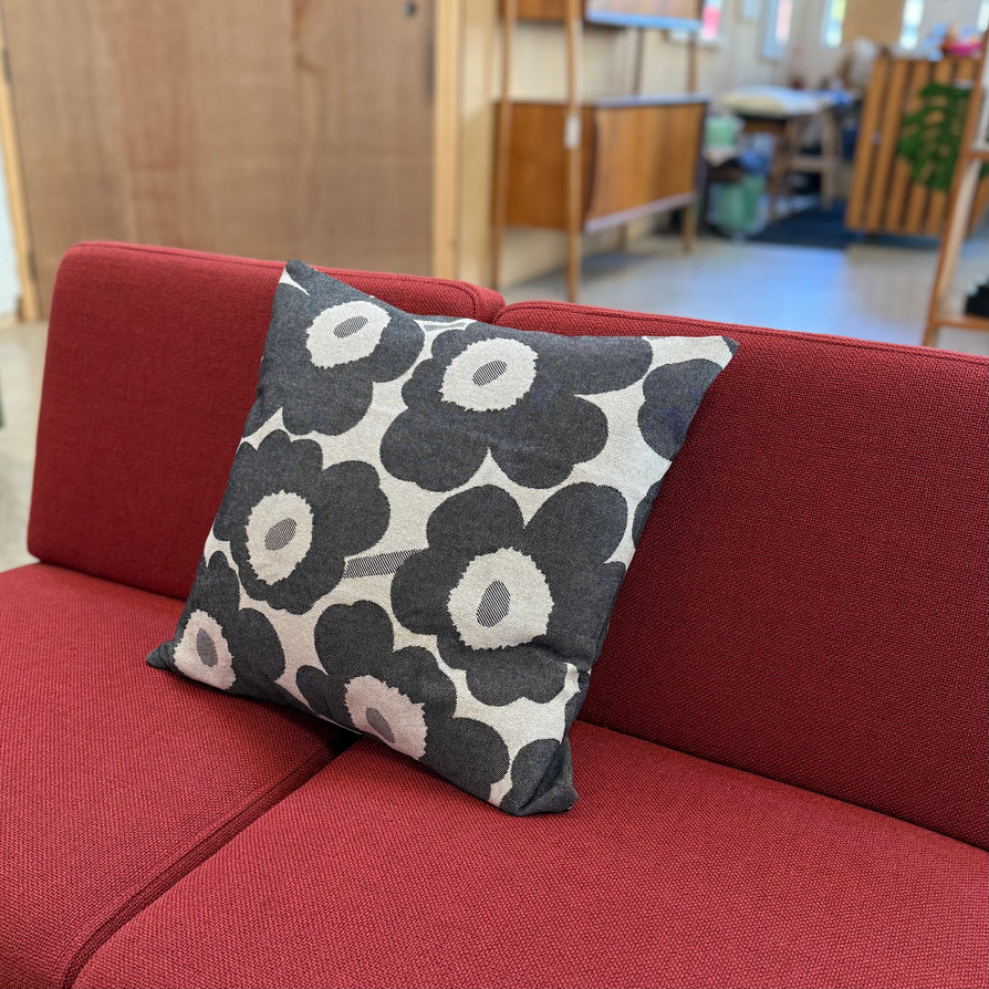 Marimekko Pieni Unikko Cushion Cover