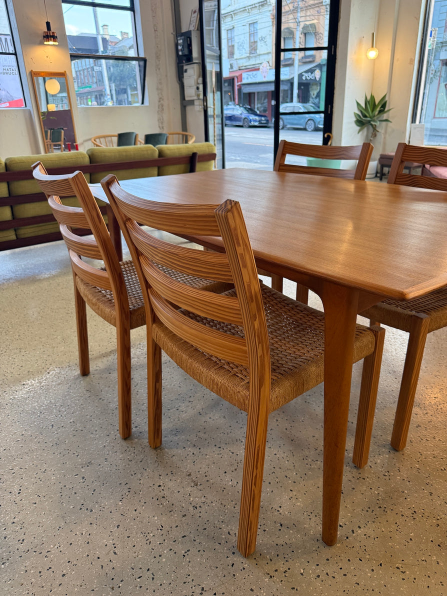 Four Møller 408 Dining Chairs in Nordic Pine