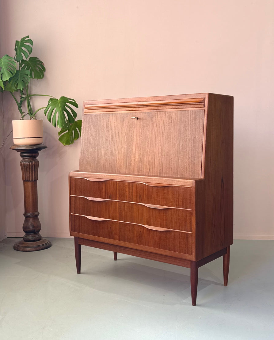 Erling Torvits Bureau in Teak