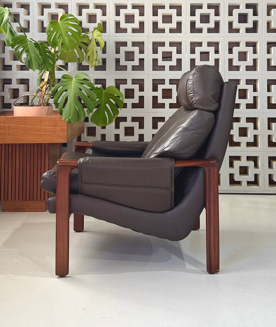 Tessa T21 Lounge Chair in Brown Leather