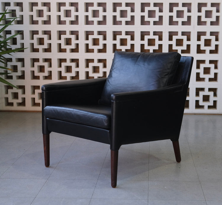 Kurt Østervig Model 55 Lounge Chair in Black Leather