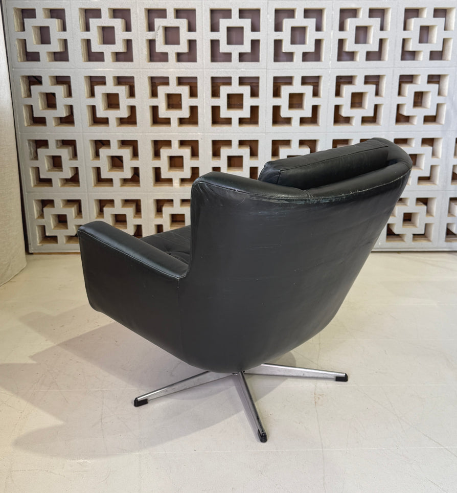 Danish Swivel Lounge Chair in Green Leather