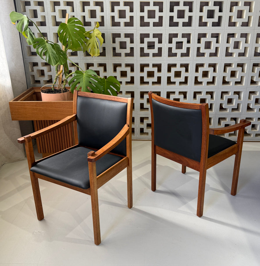 Set of Six Catt Dining Chairs In New Black Vinyl