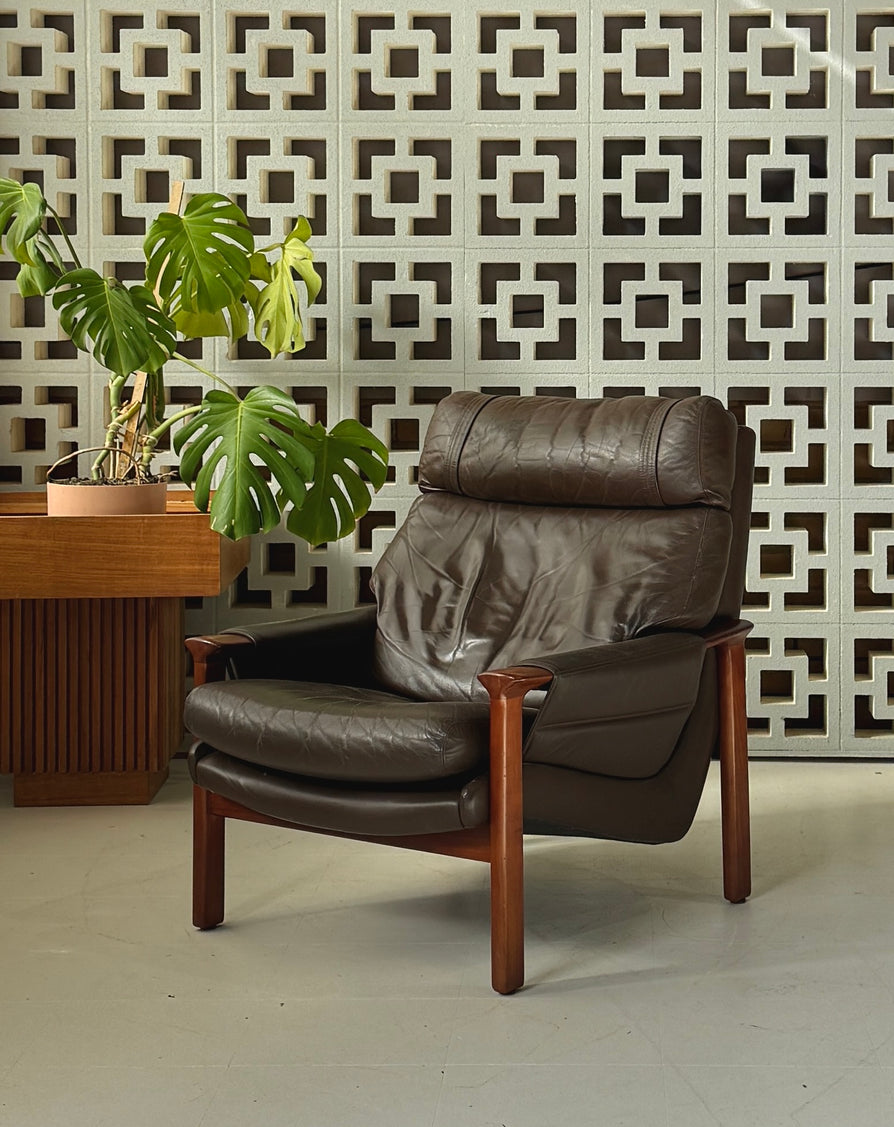 Tessa T21 Lounge Chair in Brown Leather