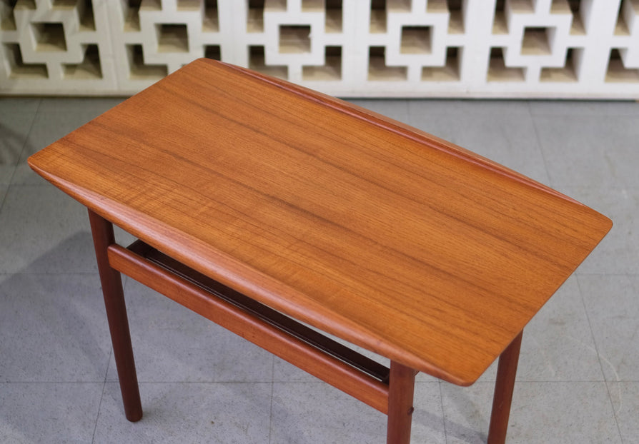 Grete Jalk Side-Table in Teak