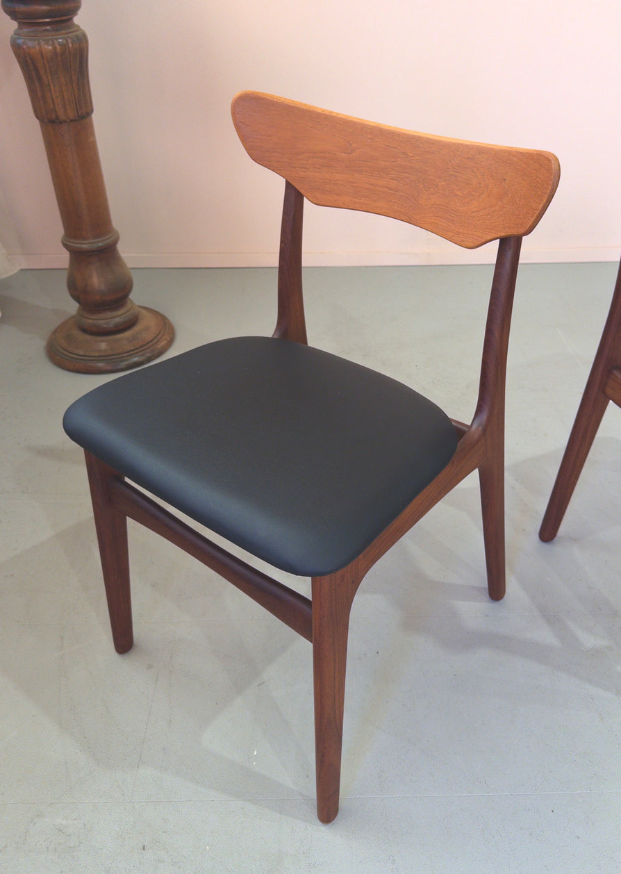 Six Schiønning & Elgaard Dining Chairs in Teak