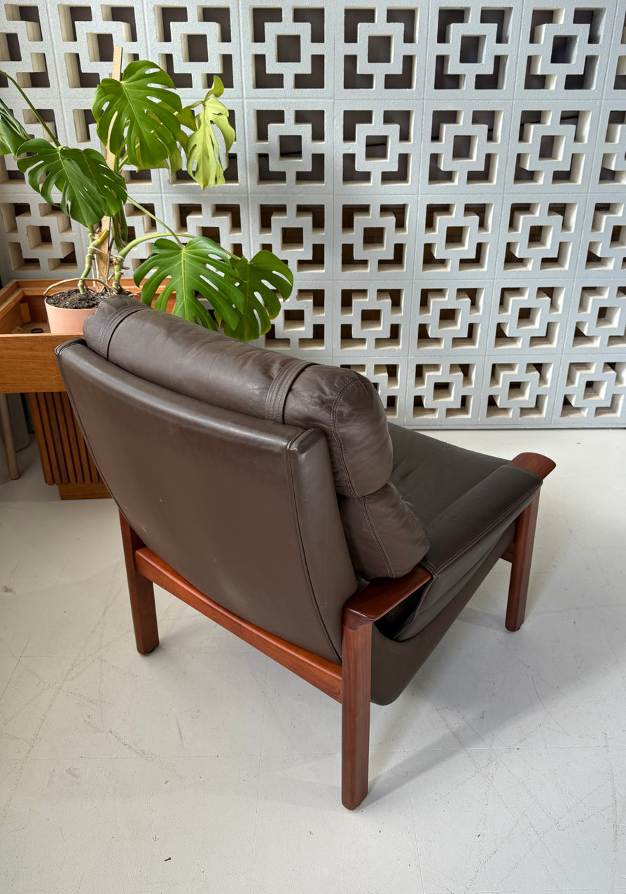 Tessa T21 Lounge Chair in Brown Leather