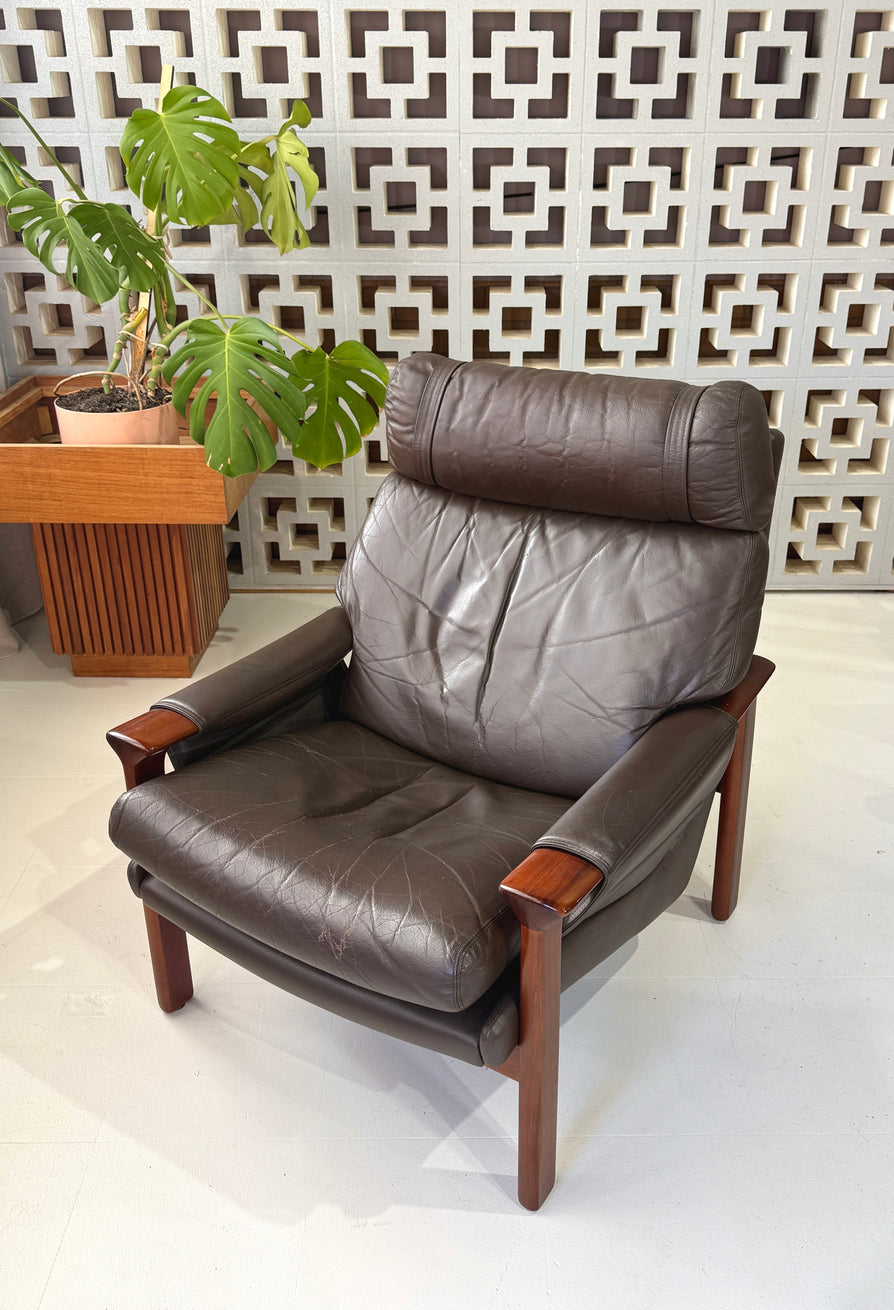 Tessa T21 Lounge Chair in Brown Leather
