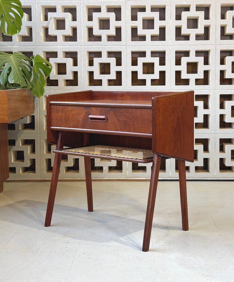 Olhølm Møbelfabrik Bedside Table