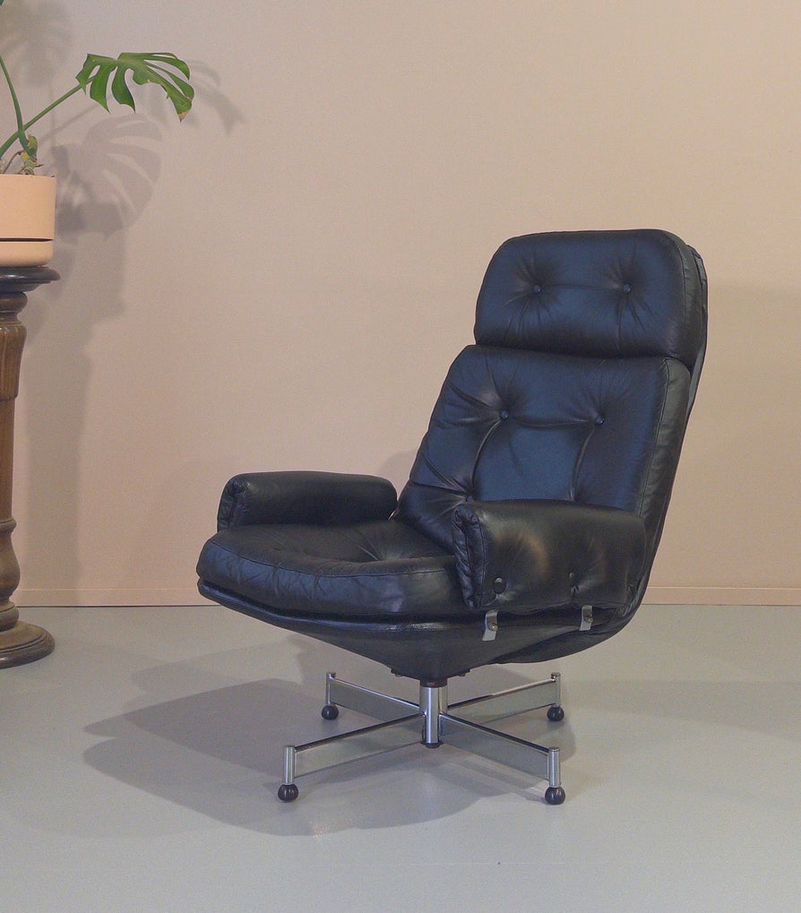 Danish Swivel Chair in Black Leather