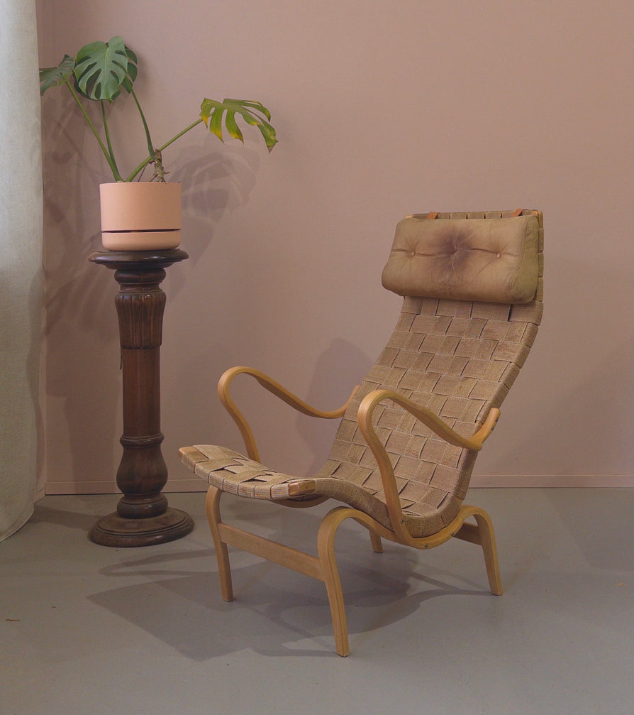 Bruno Mathsson "Pernilla" Lounge Chair