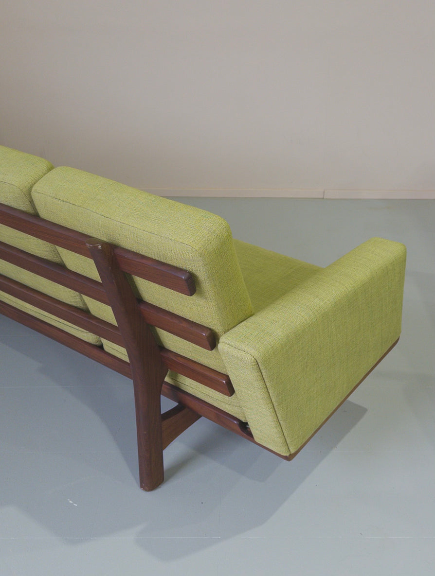 Hans J Wegner GE235/4 Sofa in Light Green Upholstery