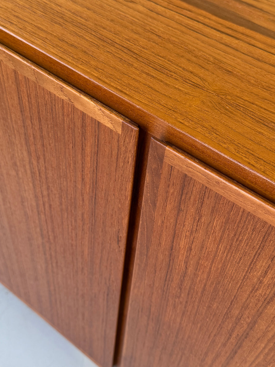 Omann Jun Sideboard in Teak