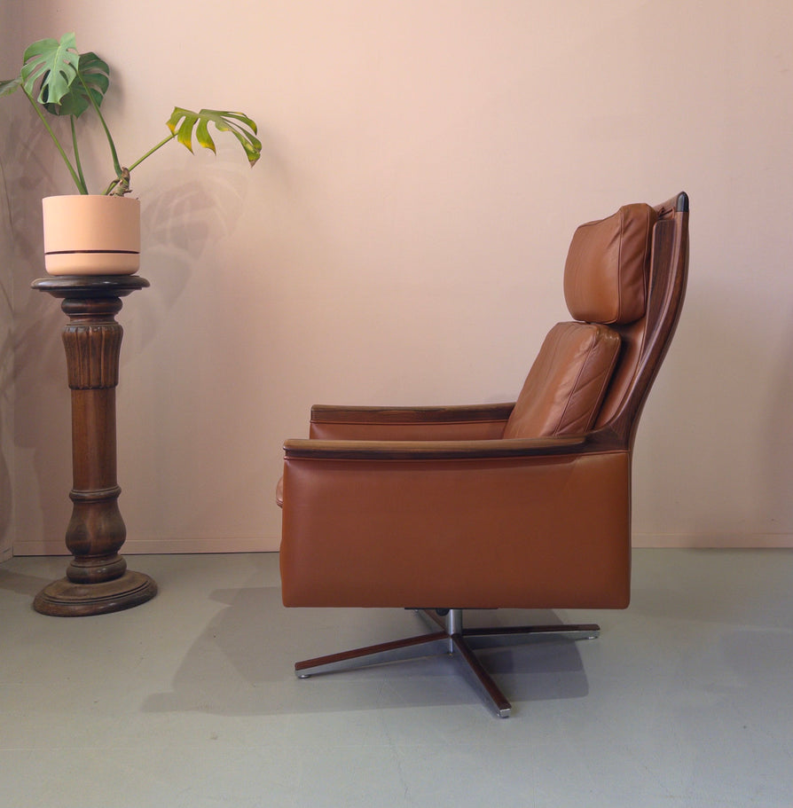 Torbjørn Afdal Swivel Chair with Footstool