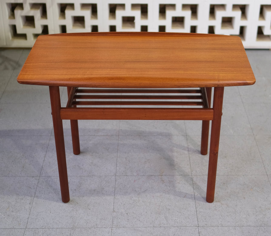 Grete Jalk Side-Table in Teak