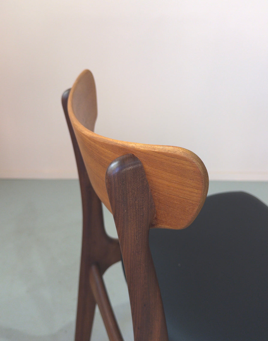 Six Schiønning & Elgaard Dining Chairs in Teak