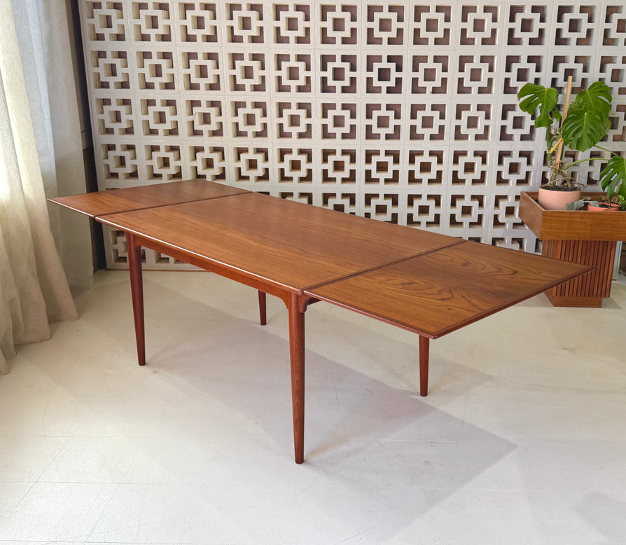Model 50 Omann Jun Extension Dining Table in Teak