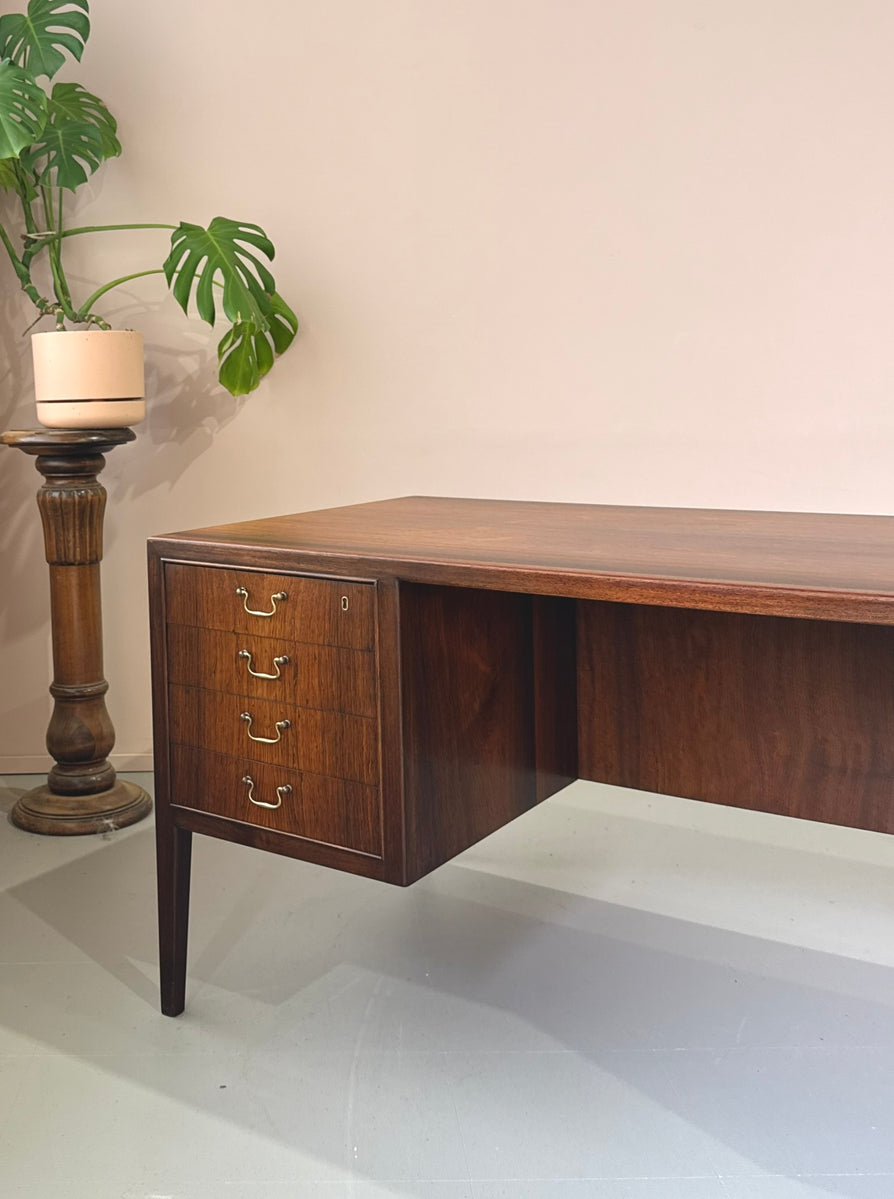 Jacob Kjær Executive Desk in Rosewood