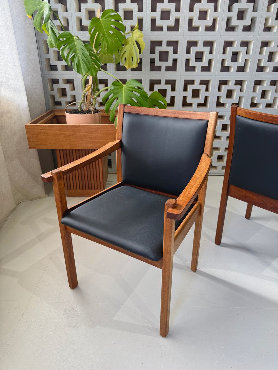 Set of Six Catt Dining Chairs In New Black Vinyl