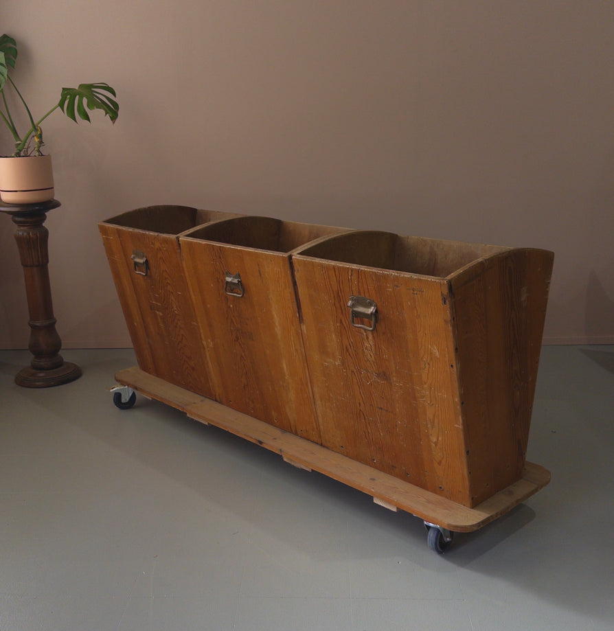Vintage Feeder / Planter