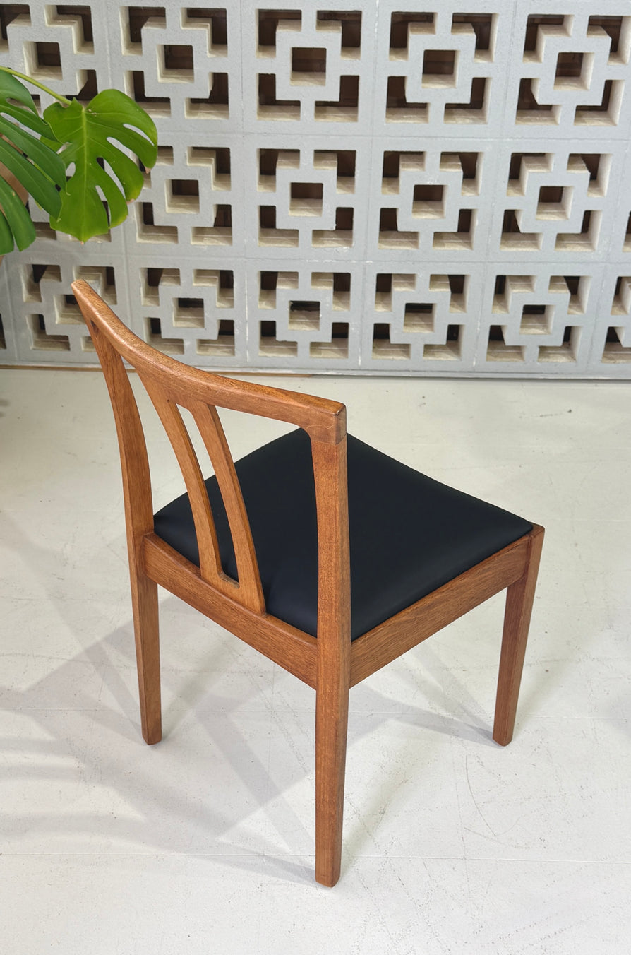 Set of Six Catt Dining Chairs In New Black Vinyl