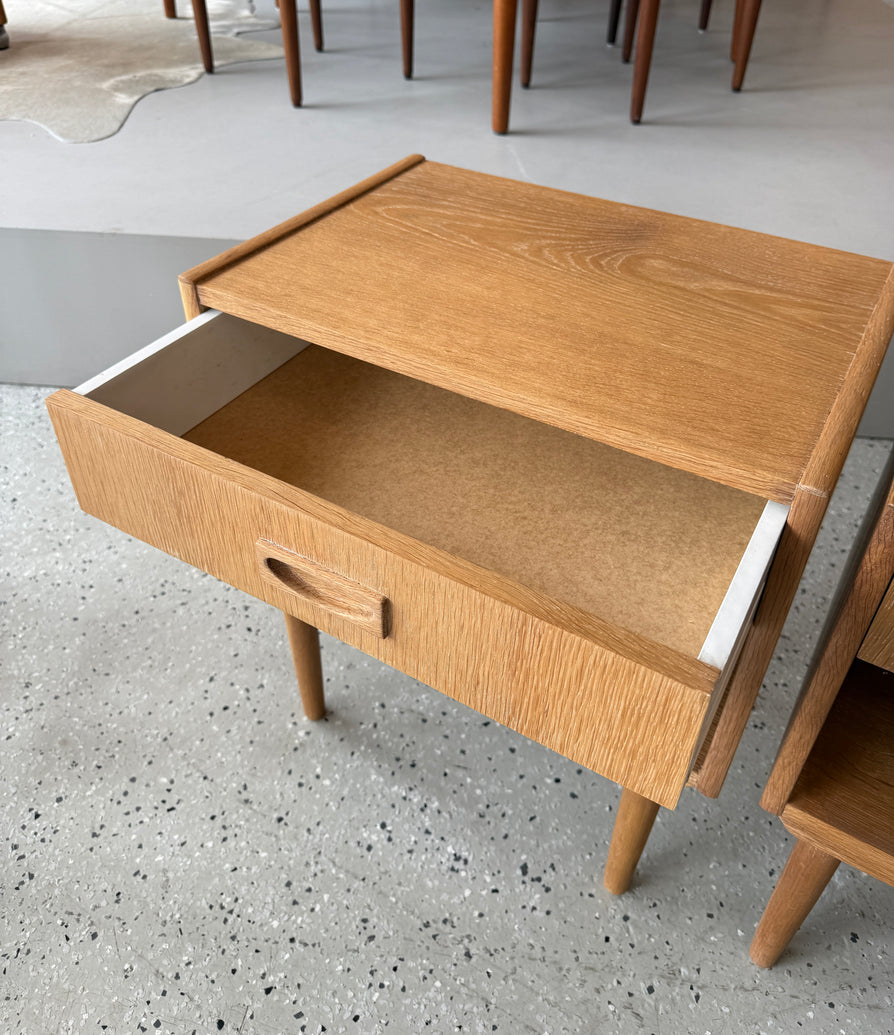 Pair of Danish Bedside Tables in Oak