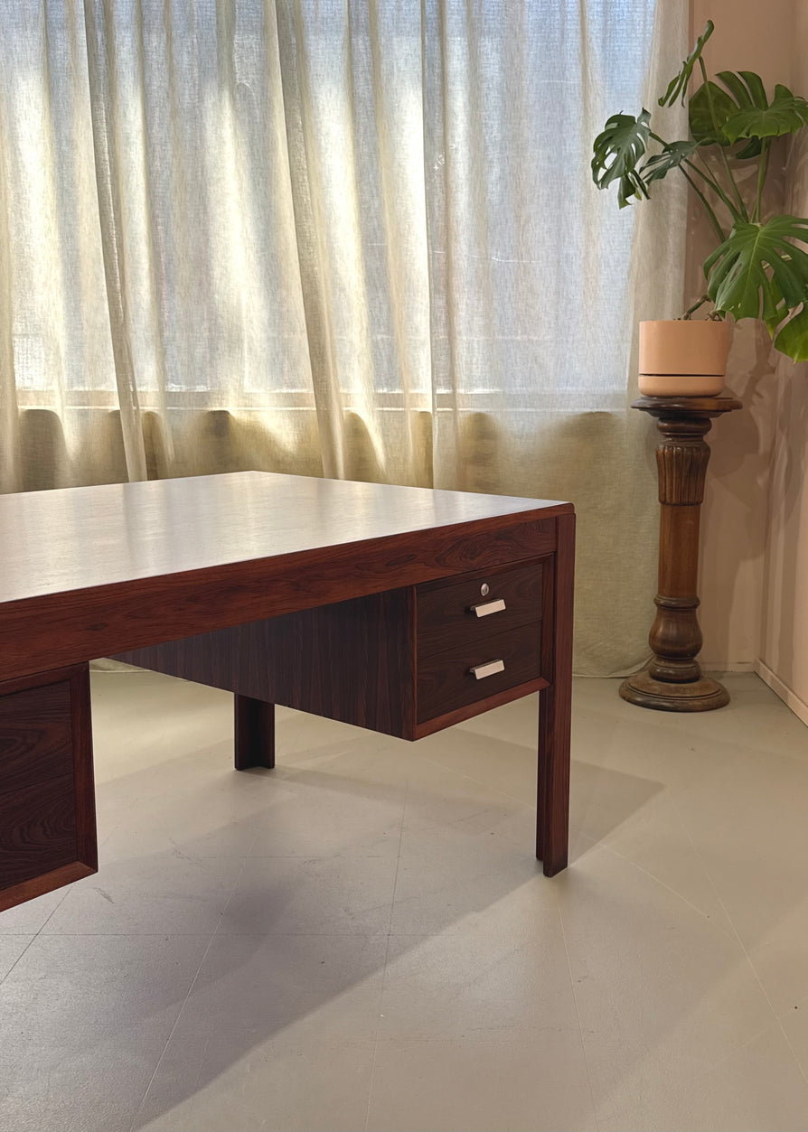 Erik Brouer Partners Desk in Rosewood