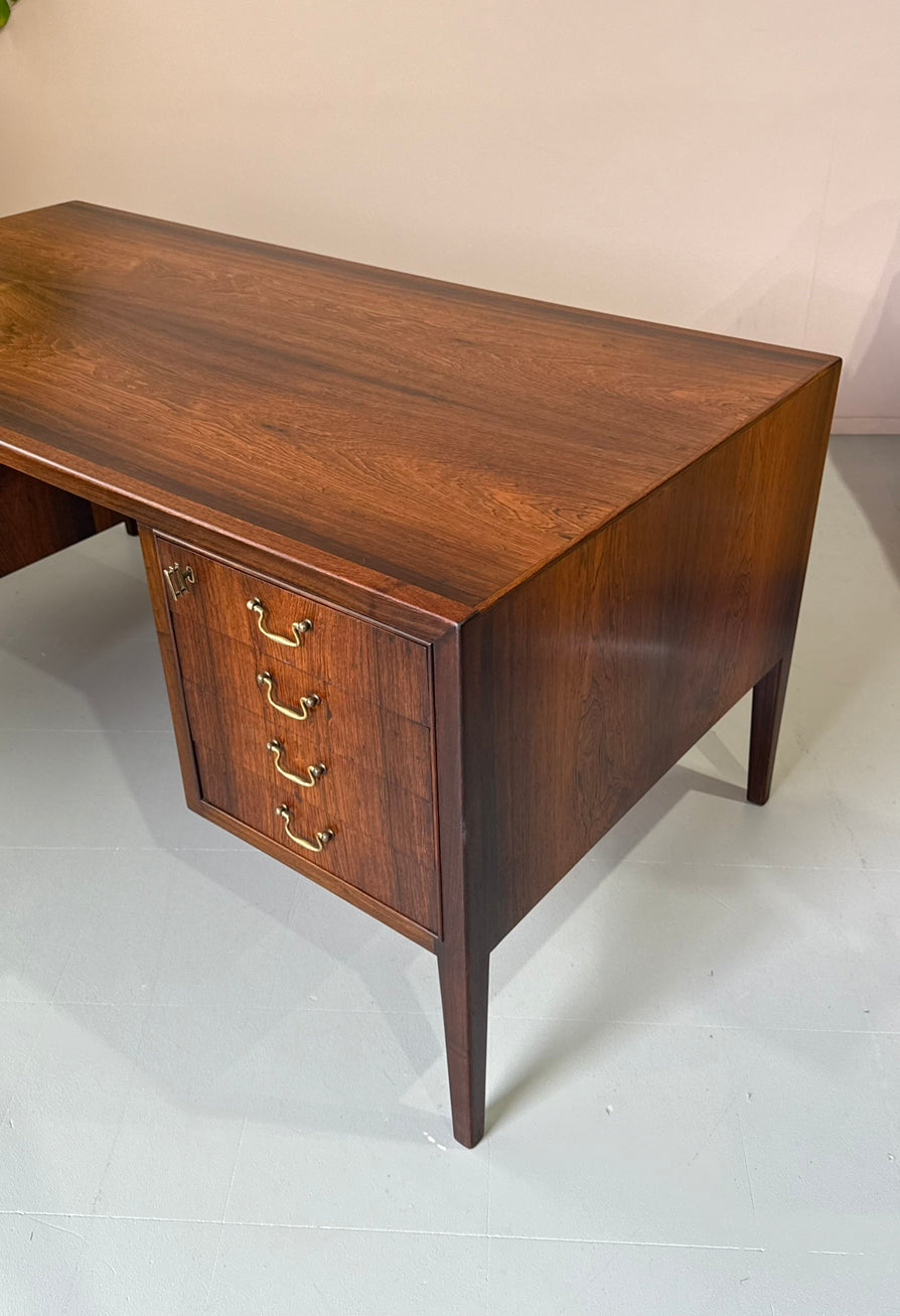 Jacob Kjær Executive Desk in Rosewood