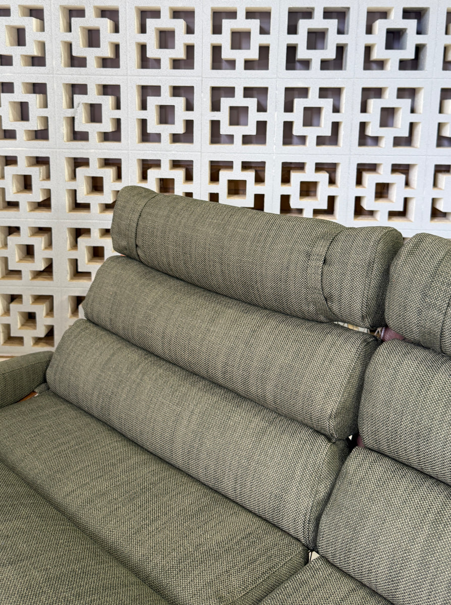 Tessa T4 Sofa in New Fabric