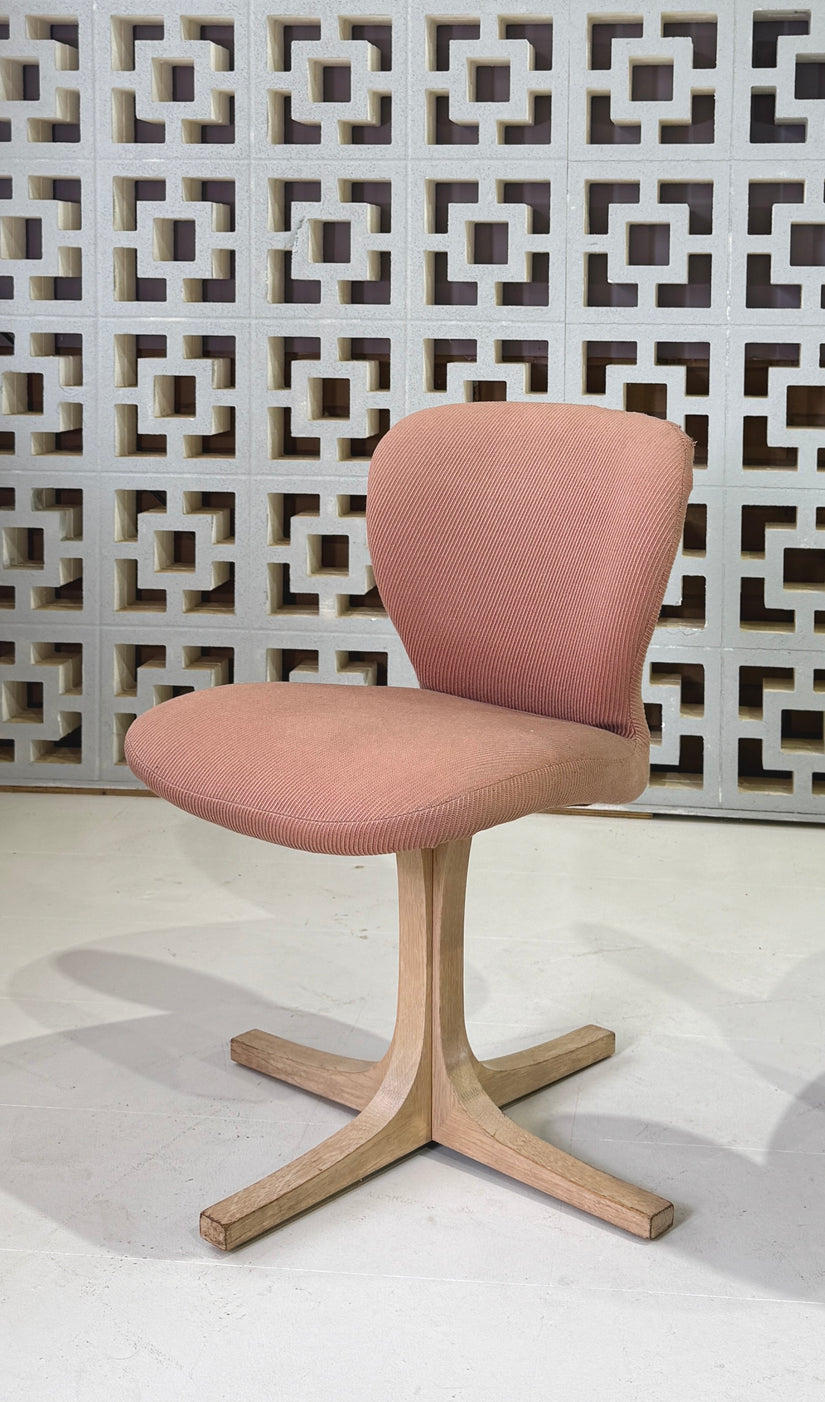 Set of Four Catt Swivel Dining Chairs