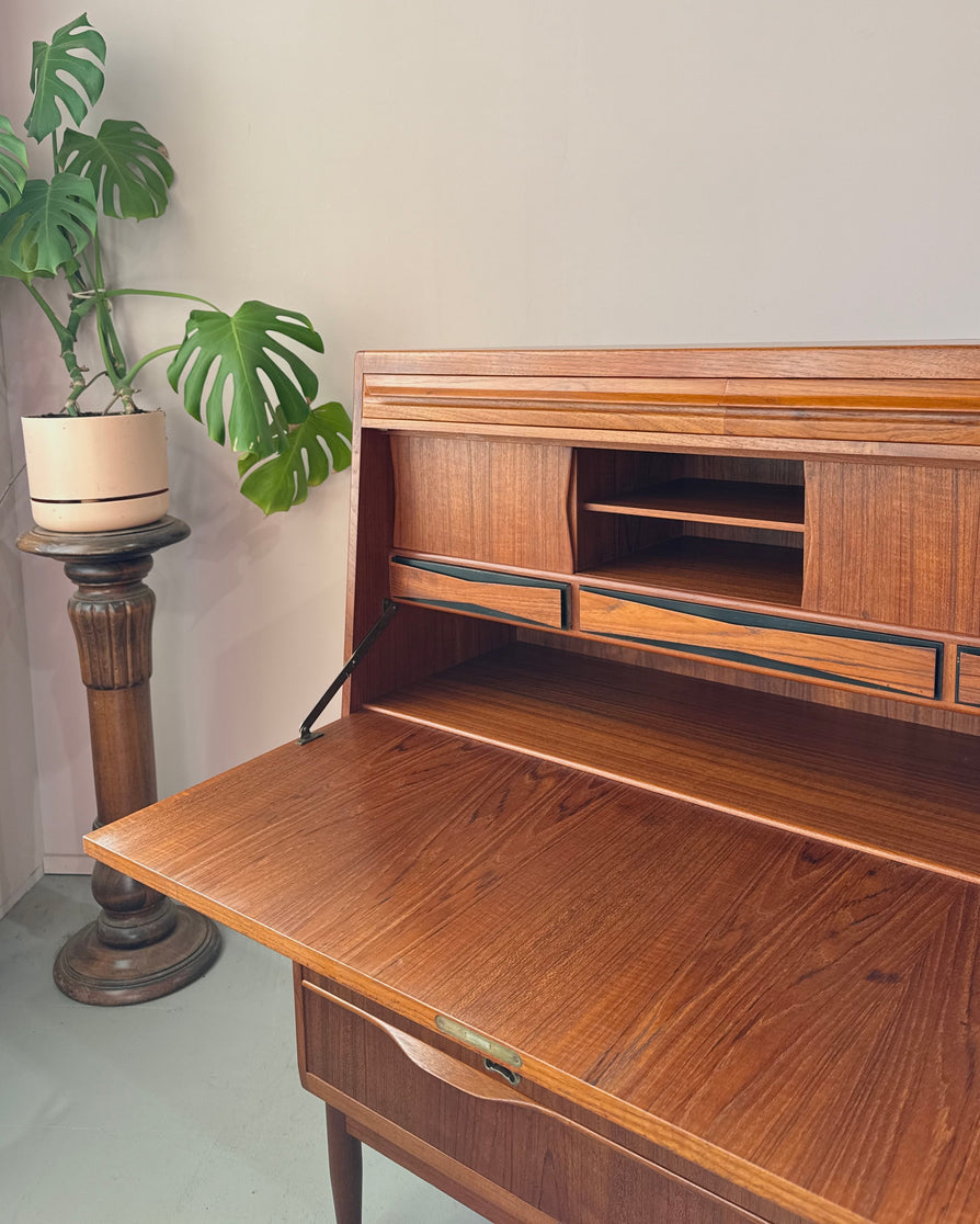Erling Torvits Bureau in Teak