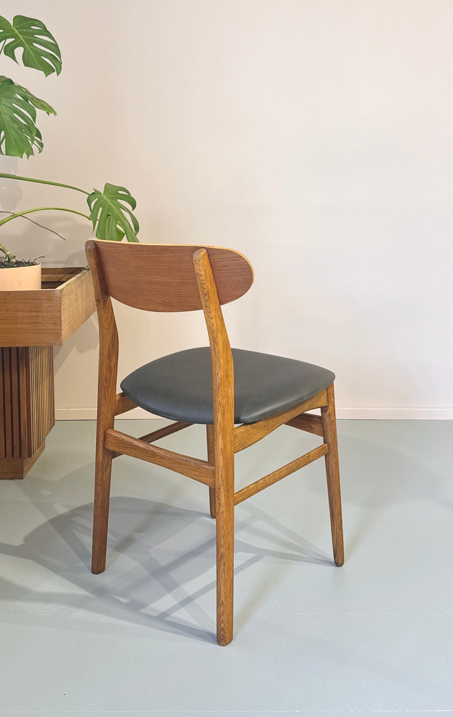 Danish Side Chair / Dining Chair