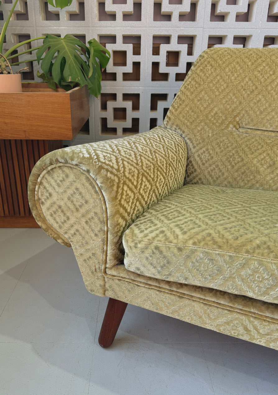 Kurt Østervig Model 14 Sofa in Original Velvet
