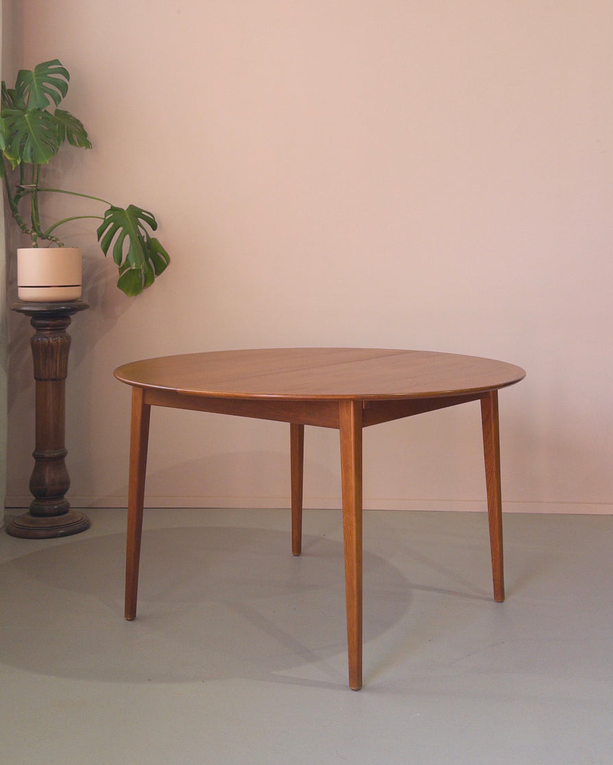 Round Mid-Century Extension Dining Table in Teak